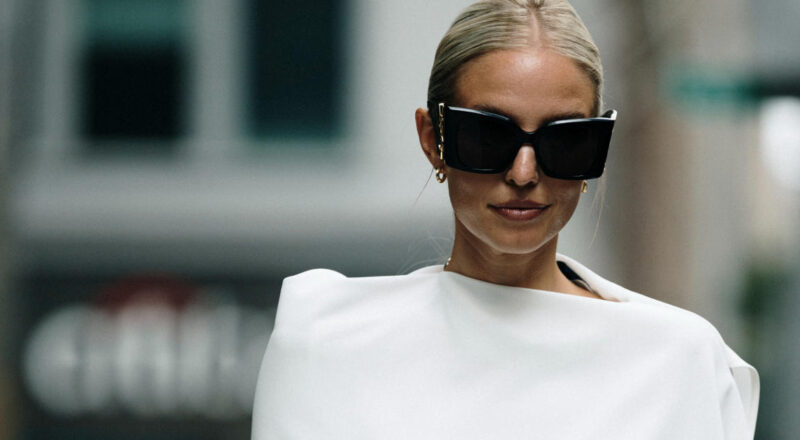 La camisa blanca reina en otoño: 8 modelos originales y ultra elegantes de Zara para salir del modelo básico