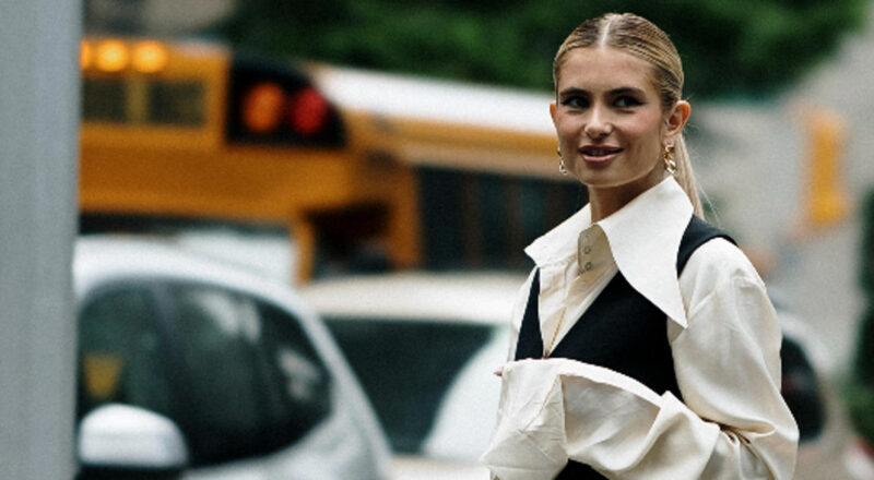 La camisa blanca reina en otoño: 8 modelos modernos y ultra elegantes de Zara para salir del estilo básico